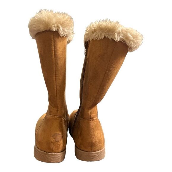 CAT & JACK cognac brown fur boot // Girls 2 - Picture 5 of 6